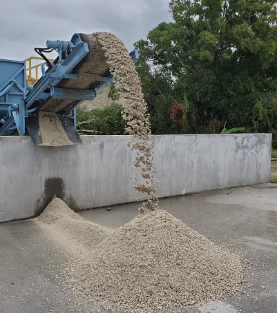 Belt Conveyor Stacking Reclaimed Sand And Aggregate 